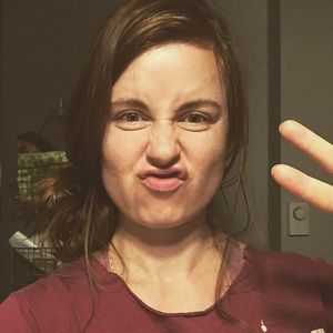 Meet your Posher, Suzanne